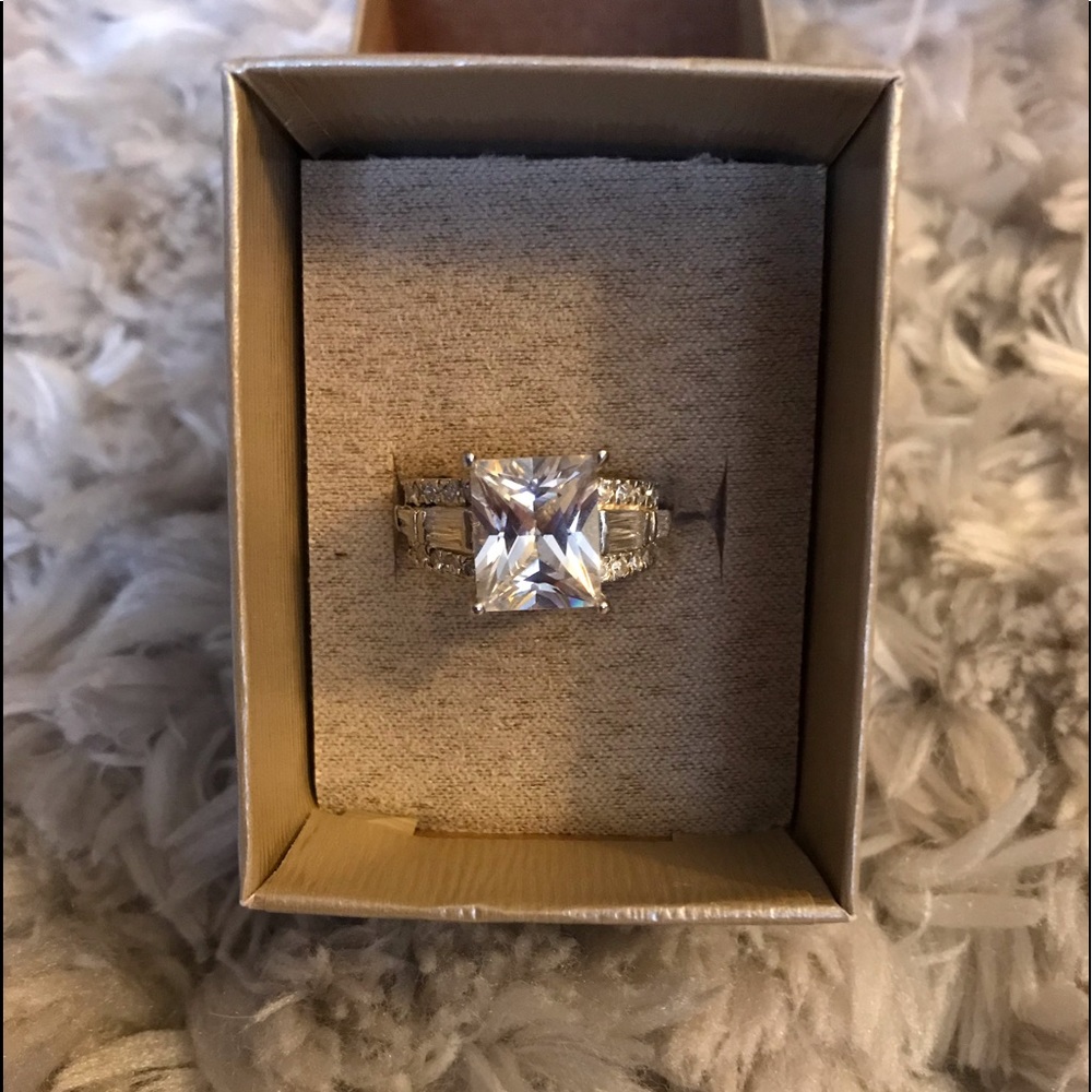 Diamonique ring